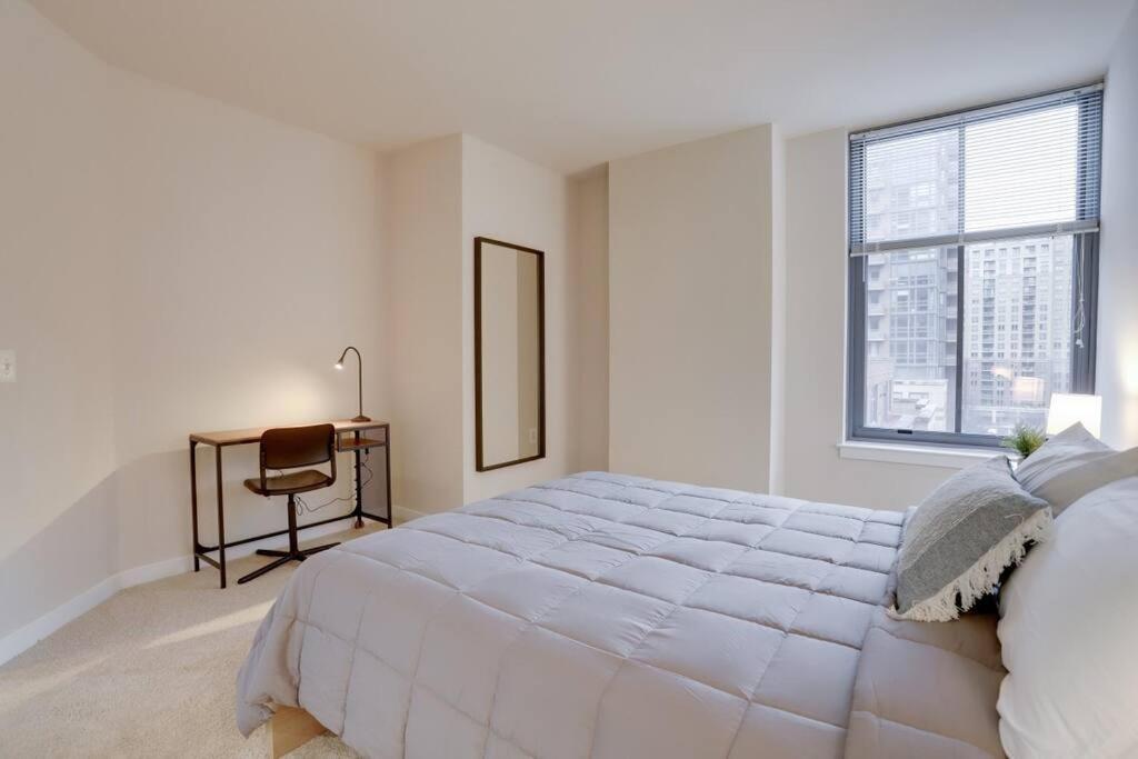 Upscale Comfort Next To Metro And Dining Arlington Buitenkant foto