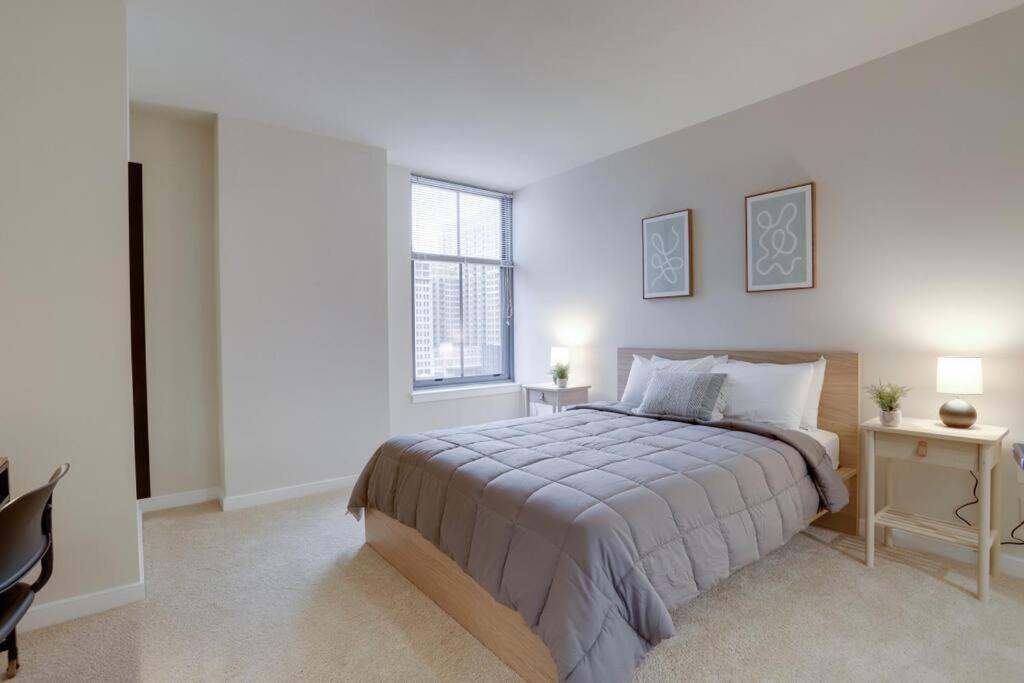 Upscale Comfort Next To Metro And Dining Arlington Buitenkant foto
