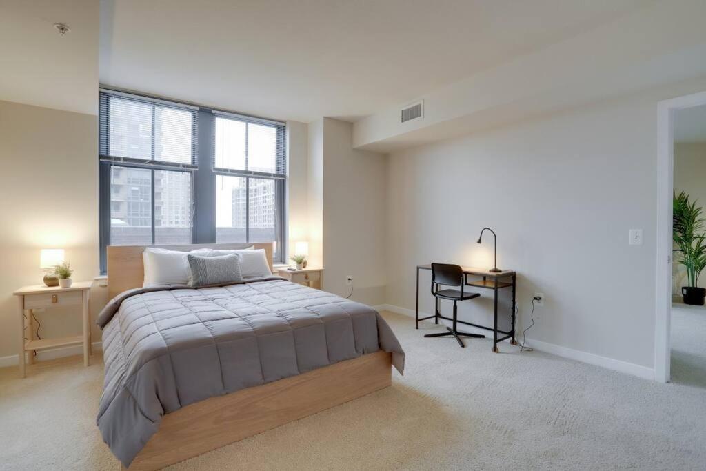 Upscale Comfort Next To Metro And Dining Arlington Buitenkant foto